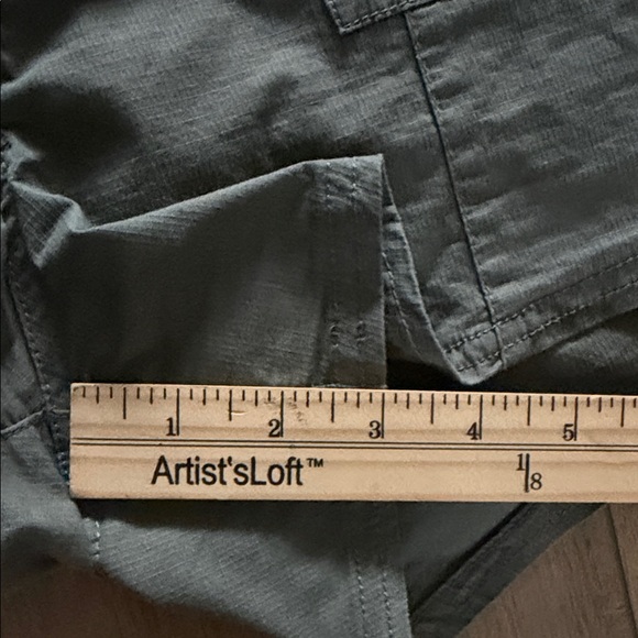 Vuori Vintage Ripstop Utility Short Size Large in Army Green Stretch Outdoor EUC - Picture 9 of 10